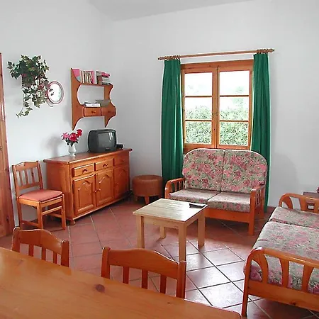 Holiday Villas Cala'n Bosch V3d St 04